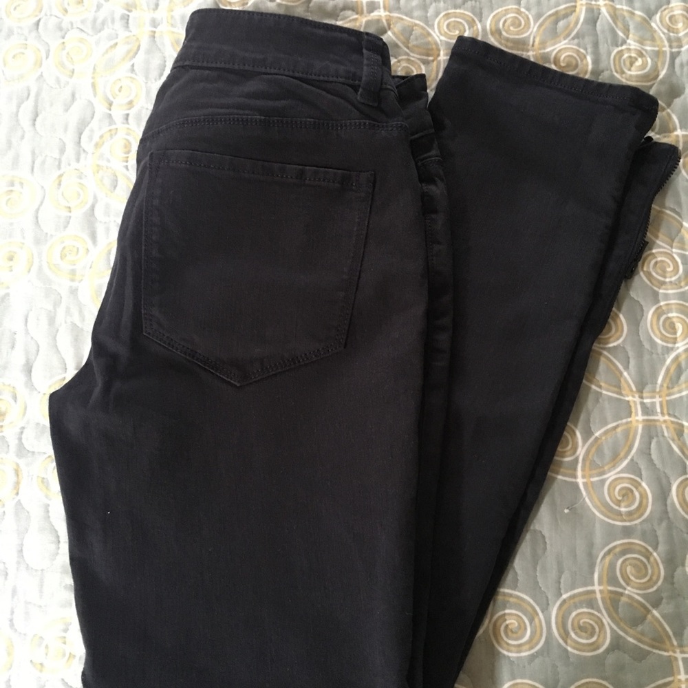 Modern fit skinny jeans. Ann Taylor. Never worn.